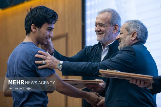 تجلیل از مدال آوران المپیاد ۲۰۲۵