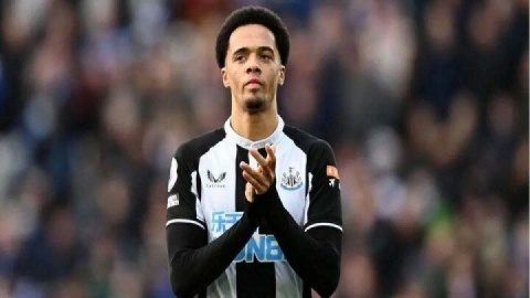 بازیکن گران‌قیمت وحید هاشمیان بلیت تهران را گرفت