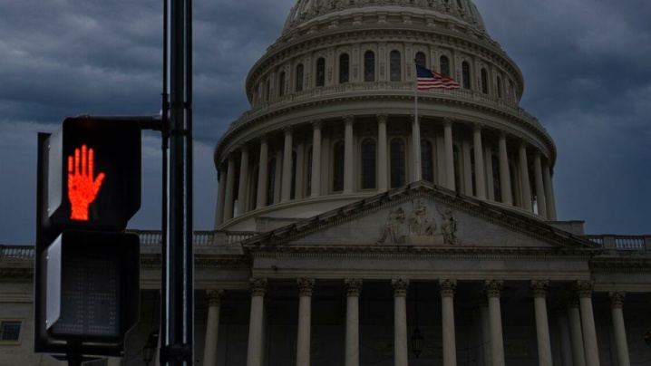 تعطیلی قریب‌الوقوع دولت فدرال آمریکا