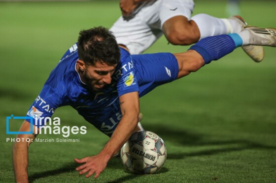 لیگ برتر فوتبال - استقلال و پیکان