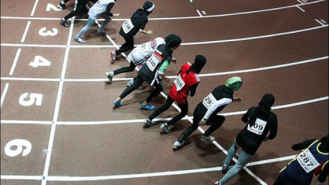 دانشگاه ازاد صدرنشین ماند