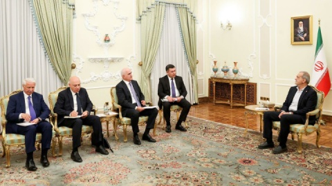 پزشکیان: تلاش برای عدم شکل‌گیری روابط پُرثمر میان کشورهای اسلامی به نتیجه نمی‌رسد