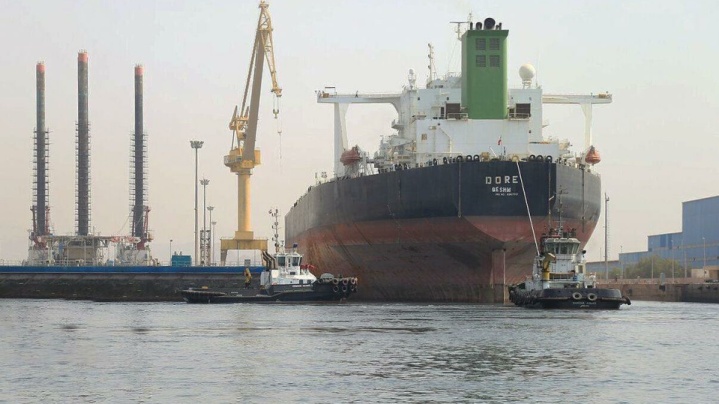 صادرات نفت ایران بدون وقفه ادامه دارد