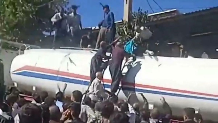 یک کشته و یک مصدوم در انفجار مخزن سوخت تریلی