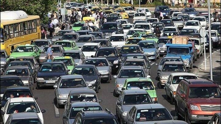 ترافیک‌ سنگین در ورودی کلان‌شهرها