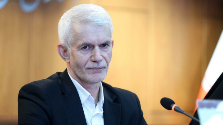 قهرمانان کشتی در حضور رئیس جمهور پاداش می‎‌گیرند