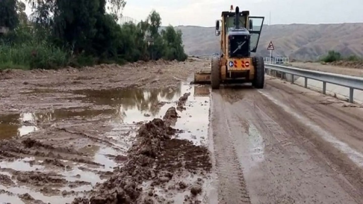 بازگشایی جاده‌های سیل‌زده در مازندران
