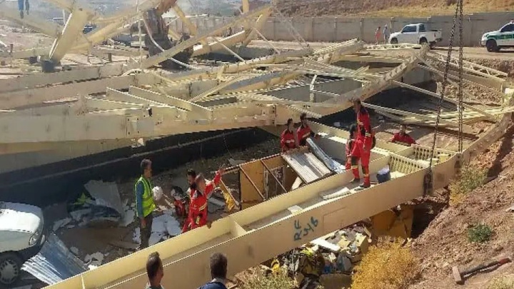 ۲ کشته و ۲ مصدوم در سقوط ستون‌های یک سوله