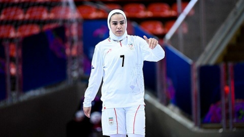 فرشته کریمی به بندر رفت