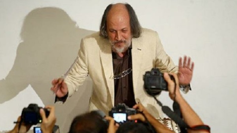 وقتی امین تارخ برای حمایت از جوانان آستین بالا می زد