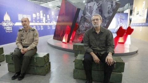 لاریجانی از موزه ملی انقلاب اسلامی و دفاع مقدس بازدید کرد