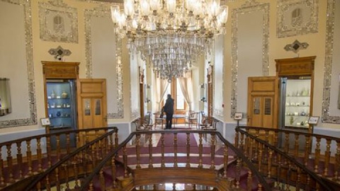 موزه آبگینه و سفالینه باز شد