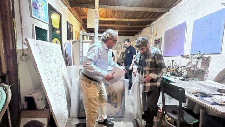 اهدای آثار بهرام دبیری به موزه هنرهای معاصر تهران