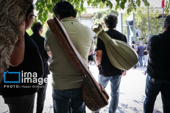 تشییع پیکر «احمد پژمان»