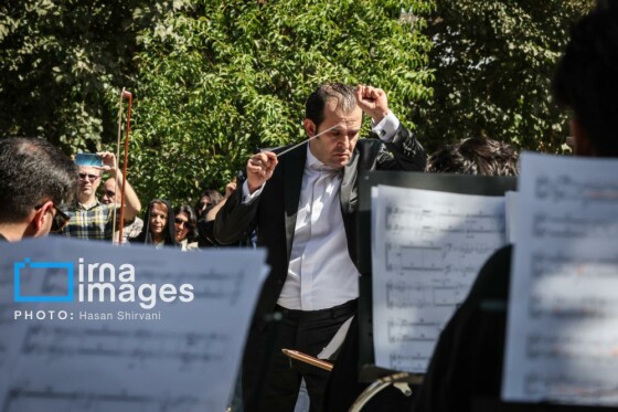 تشییع پیکر «احمد پژمان»