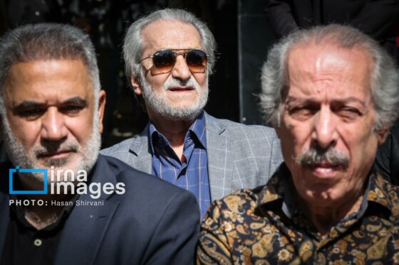 تشییع پیکر «احمد پژمان»