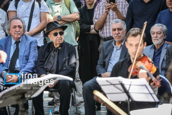 تشییع پیکر «احمد پژمان»