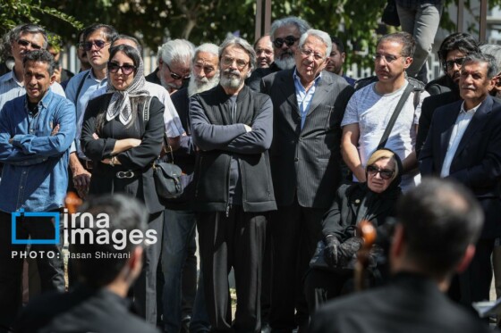 تشییع پیکر «احمد پژمان»