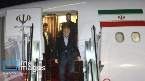 گزارش تصویری/ بازگشت رئیس جمهور از نیویورک