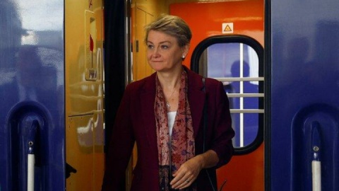 به پیگیری مسیرهای دیپلماتیک با ایران ادامه می‌دهیم