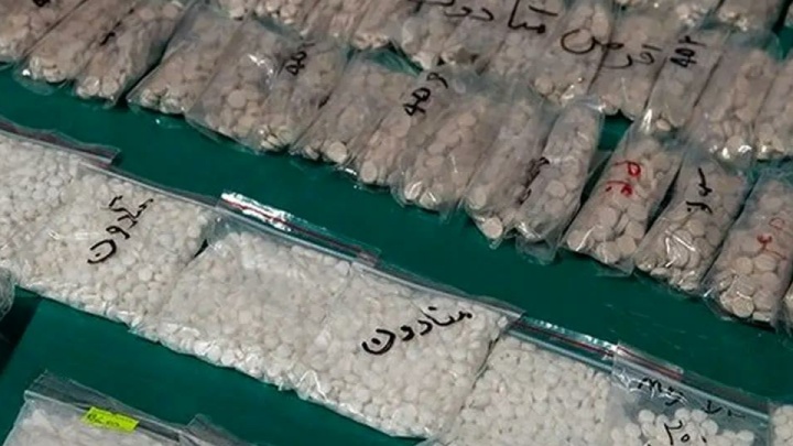 کامیون با ۲۰ هزار قرص متادون توقیف شد