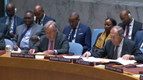 بازگشت قطعنامه‌های تحریمی علیه ایران غیرقانونی است