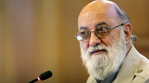 برگزاری نمایشگاه در خیابان سئول، همزمان با آغاز مدارس سبب ترافیک شده است