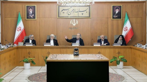 مسیر ملت ایران، ایستادگی و عزتمندی در برابر زورگویان است