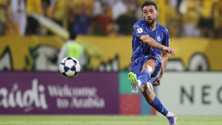 توپ بحران مالی کنج دروازه فوتبال باشگاهی