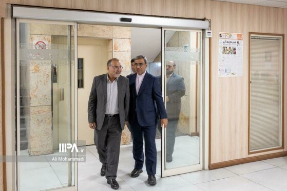 بازدید استاندار خراسان رضوی از روزنامه ایران