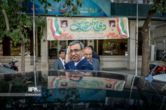 بازدید استاندار خراسان رضوی از بازدید استاندار خراسان رضوی از روزنامه ایرانروزنامه ایران