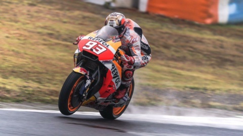 مارک در قله موتوجی پی