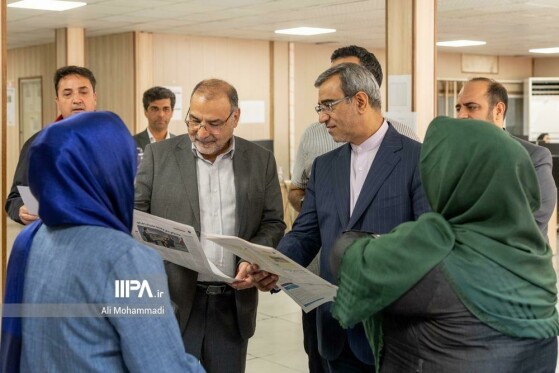 بازدید استاندار خراسان رضوی از روزنامه ایران