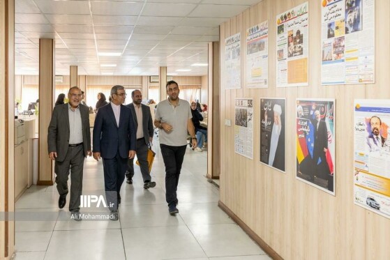 بازدید استاندار خراسان رضوی از روزنامه ایران