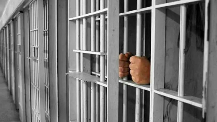 نقض حکم قصاص یک پزشک در قتل برادرش