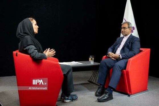 بازدید استاندار خراسان رضوی از روزنامه ایران