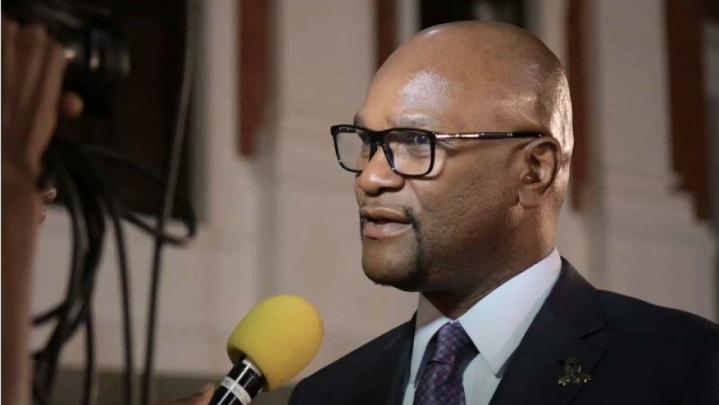 سفیر آفریقای جنوبی از طبقه ۲۲ سقوط کرد/ پلیس فرانسه: تحقیقات ادامه دارد