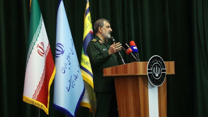 هدف دشمنان مقابله و ایجاد مانع در راه پیشرفت ایران است