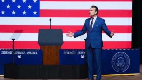 هگست: دوران وزارت دفاع تمام شد؛ ارتش برای جنگ آماده می‌شود