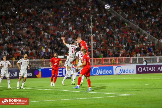 در حاشیه دیدار تراکتور - الوحده