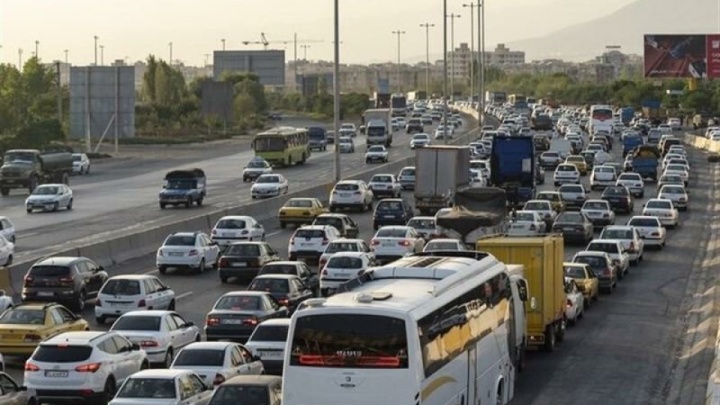 اتوبان کرج - قزوین قفل شد