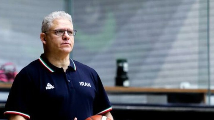 سرمربی تیم ملی بسکتبال مردان وارد ایران شد