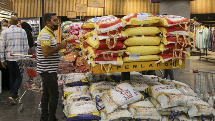 تولید و تامین کالاهای اساسی به‌طور روزانه رصد می‌شود