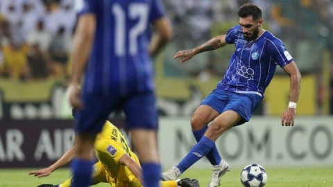 استقلال در ایستگاه سرنوشتساز