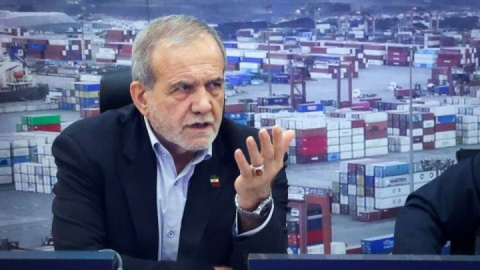 مشکلات کشور با نگاه مسئولانه قابل حل است/ هیچ توجیهی در برابر نارضایتی مردم پذیرفتنی نیست