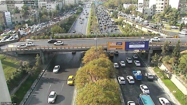 ترافیک روان و عادی در معابر و بزرگراه‌های پایتخت