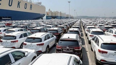 آیین‌نامه واردات خودرو در انتظار امضای رئیس مجلس