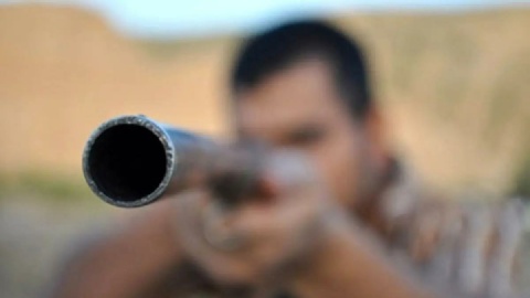 دستگیری شکارچی متخلف در منطقه حفاظت‌شده کرکس