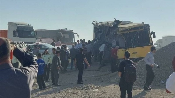 ترخیص ۸ دانشجوی مصدوم حادثه اتوبوس سرخه از بیمارستان کوثرسمنان