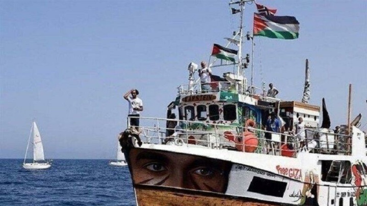 ۴۷۳ تن از فعالان ” الصمود ” بازداشت شدند / ادامه حرکت ناوگان جهانی به غزه